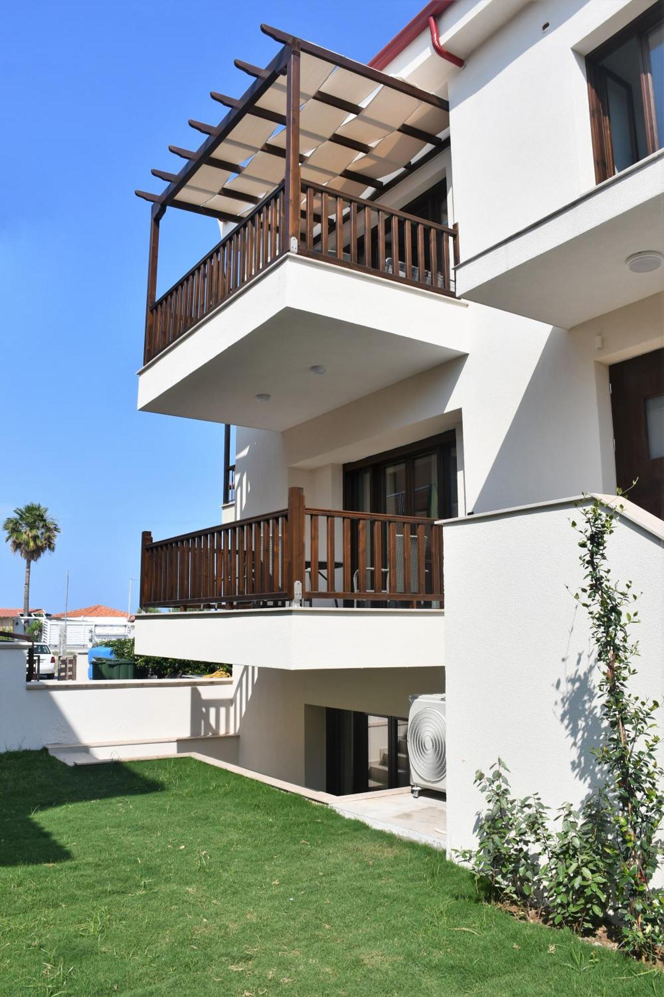 La Mer Luxury Apartments Ierissós Zewnętrze zdjęcie
